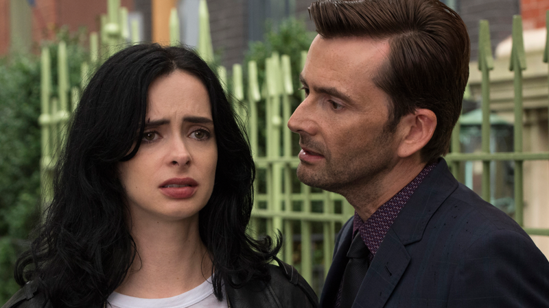 Kilgrave (David Tennant) gets into Jess’ head.
